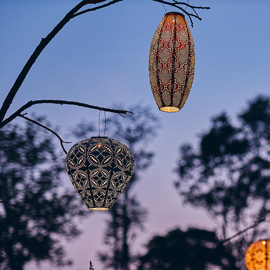 Lace Floral Battery Lantern, Balloon added by Shilpi Dewan