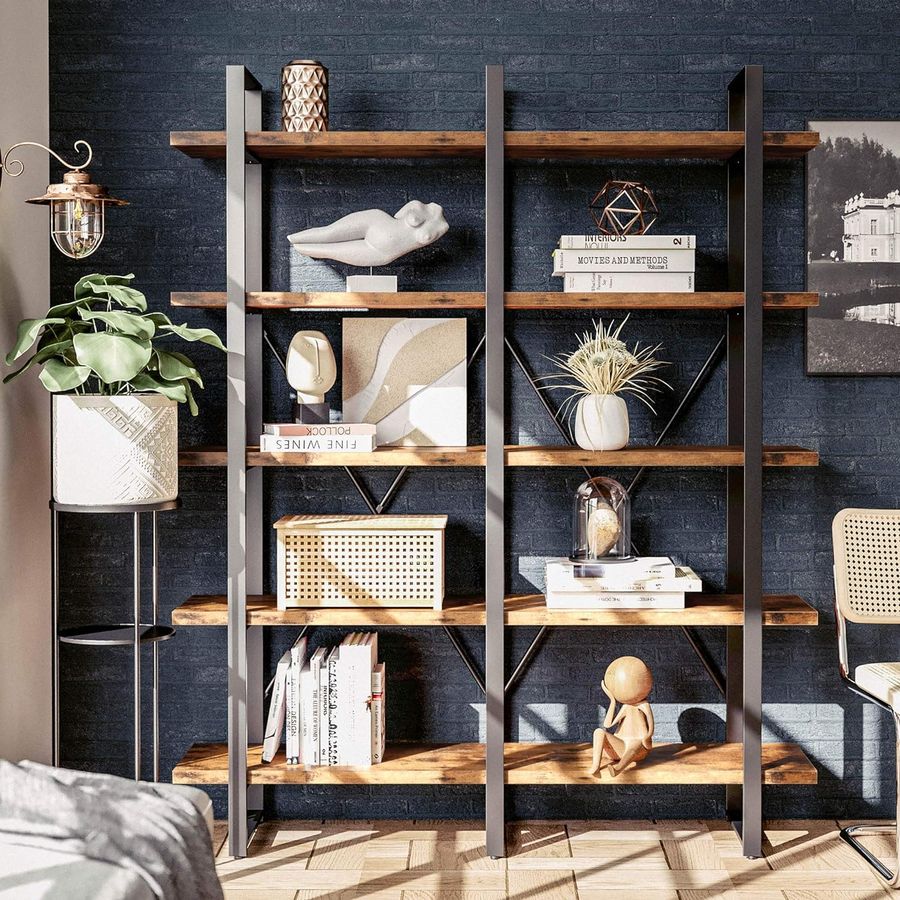 Bookshelf added by Tiffany Stewart