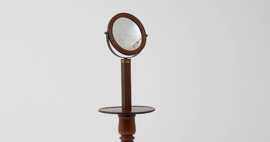 Wooden Shaving Stand added by Serena Finnerty