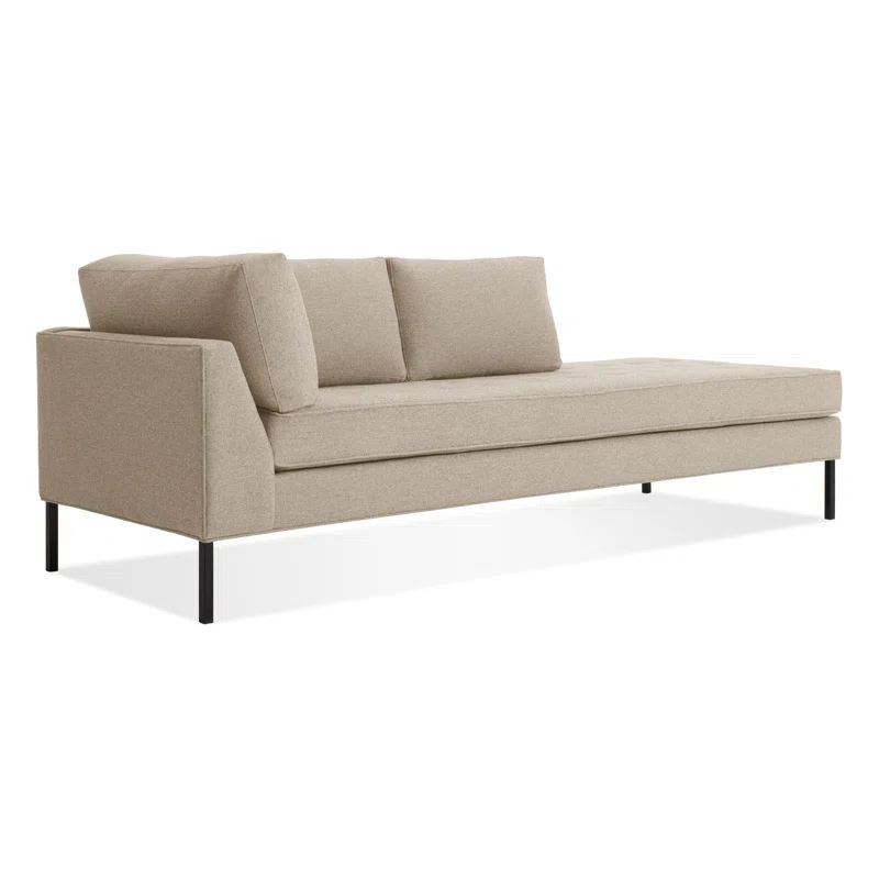 Paramount Daybed added by Dria Sweet