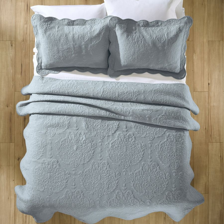 Better Homes & Gardens Paisley Medallion Cotton Quilt, Full-Queen, Soft Silver, All Ages Groups added by CA Cash