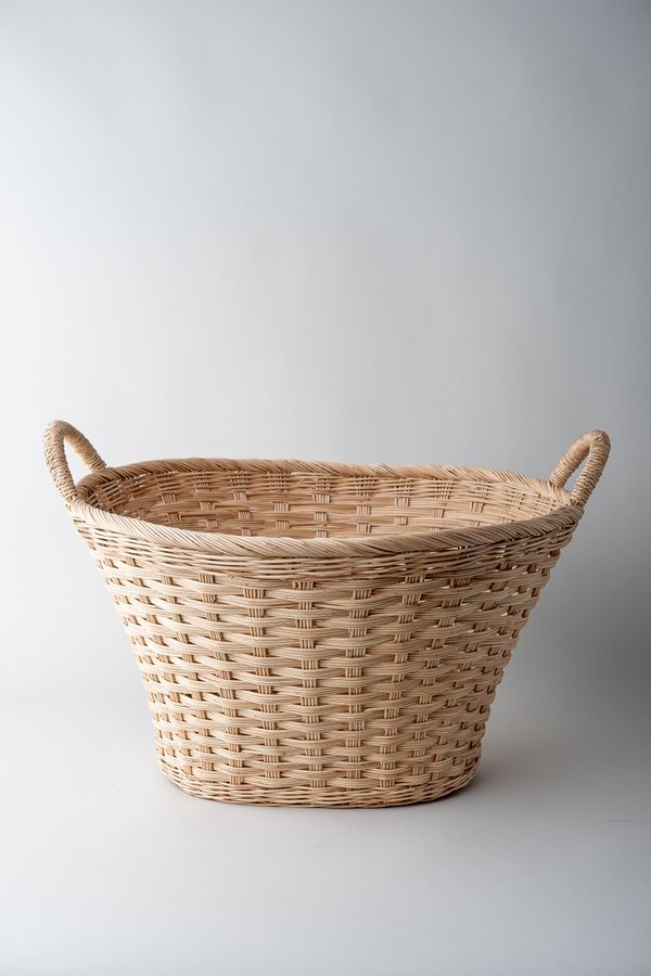 large oval hamper basket added by Sara Charlesworth