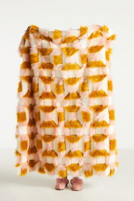 Geo Faux Fur Throw Blanket added by Mackenzie Schieck