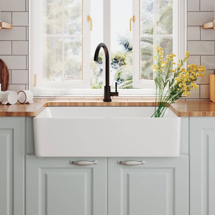 Farmhouse sink added by Arthee Jahangir