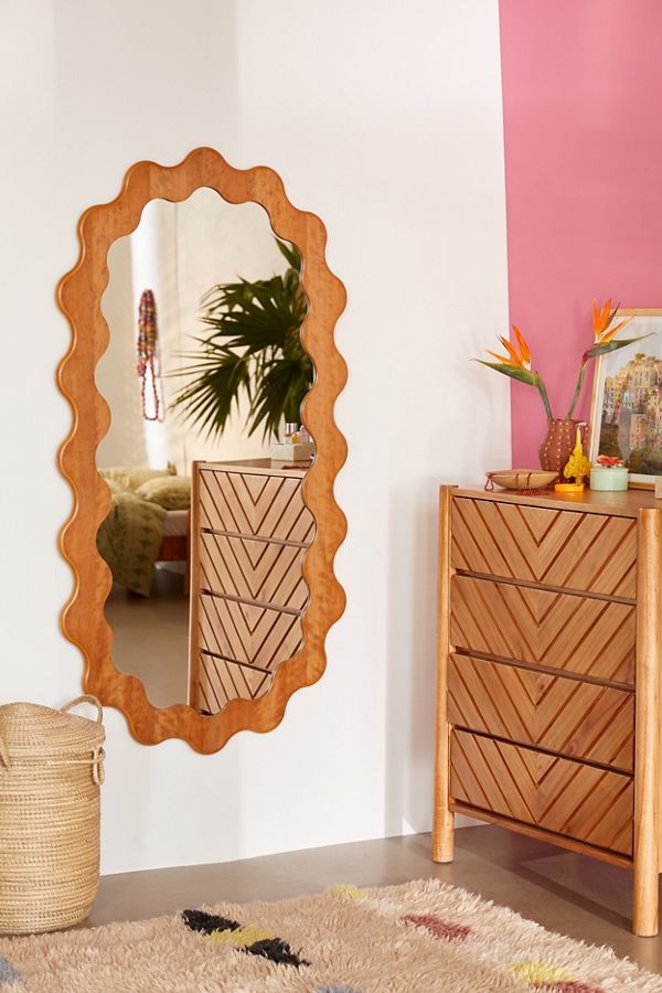 Roma Wavy Wall Mirror added by Spoak Member
