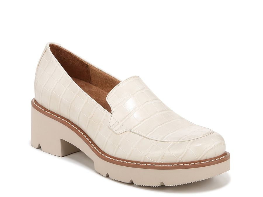 Naturalizer Cabaret Loafer added by Julia Byrum