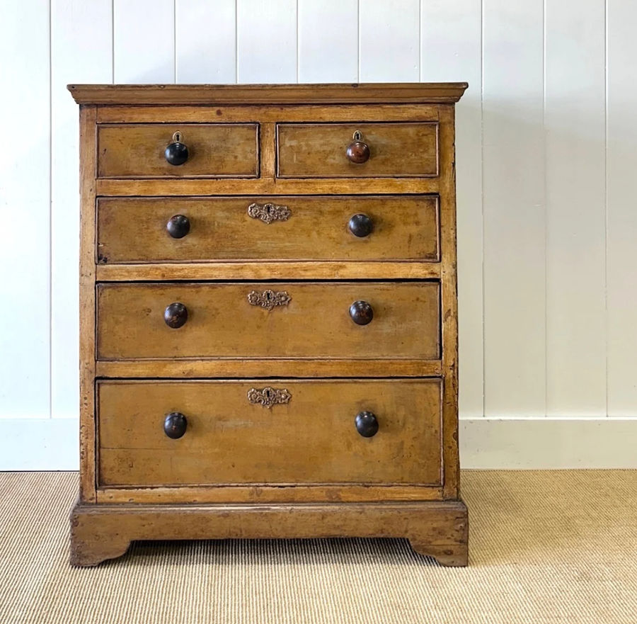 An Antique 19th Century French Pine Chest of Drawers Dresser added by Catalina Boneo