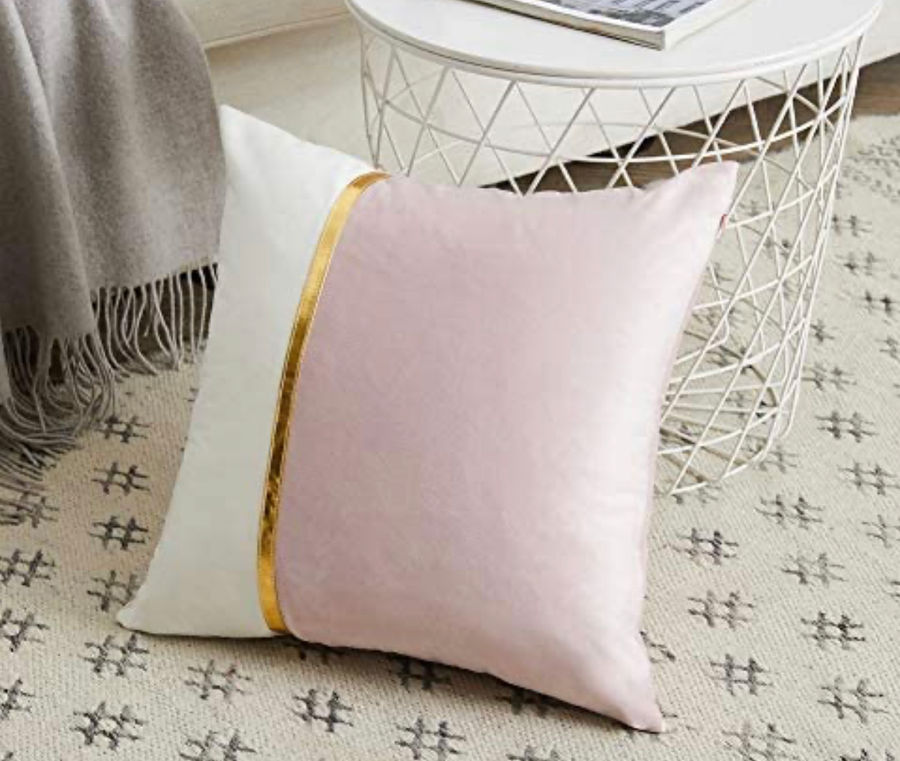 FANCY HOMI THROW PILLOWS 18X18 added by HELEN SALGADO