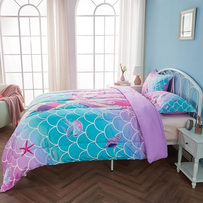 Blue Pink Mermaid Fish Scale Comforter added by Laura Johnson