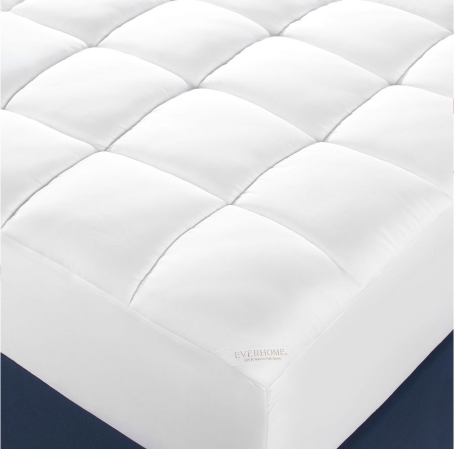 Everhome™ Ultra-Plush 825-Thread-Count King Mattress Pad with True Grip® added by Spoak Member