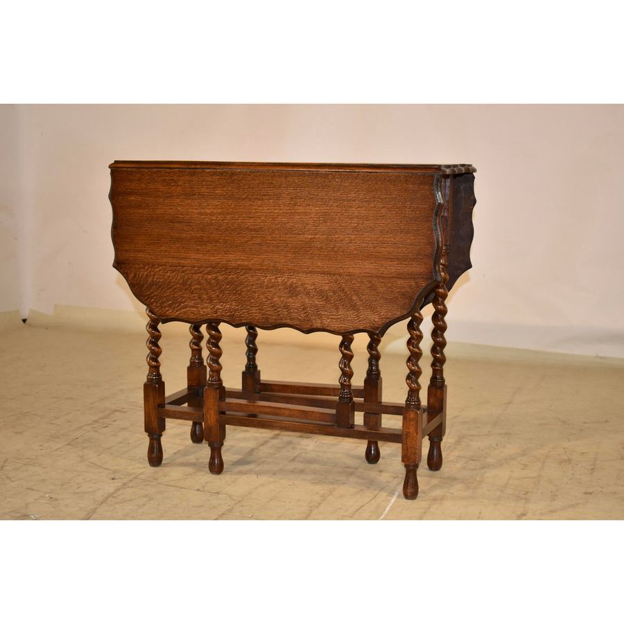 English Oak Gateleg Table, Circa 1900 added by Gretchen Murphy