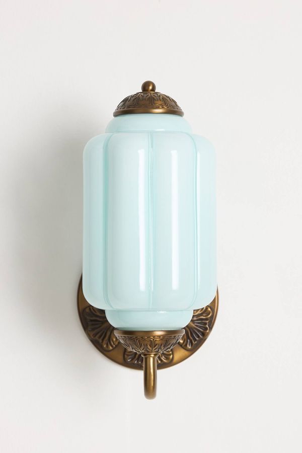Eloise  Sconce added by Alex Thulander