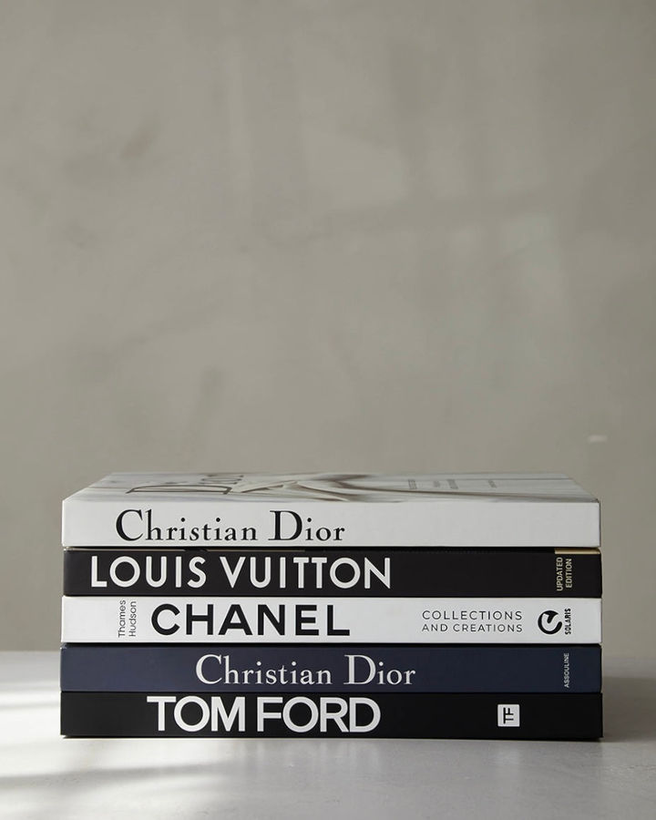 Decorative Books added by Summer Wilson