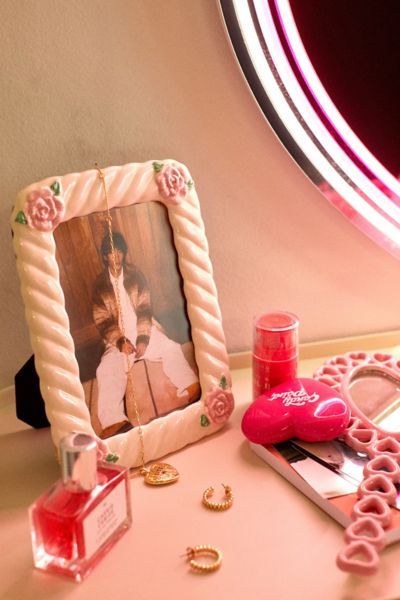 Rosebud Picture Frame added by Caitlin Ackerman