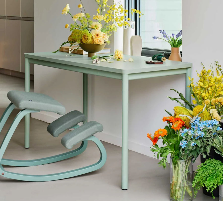 Daily Desk added by Jamie Cooper