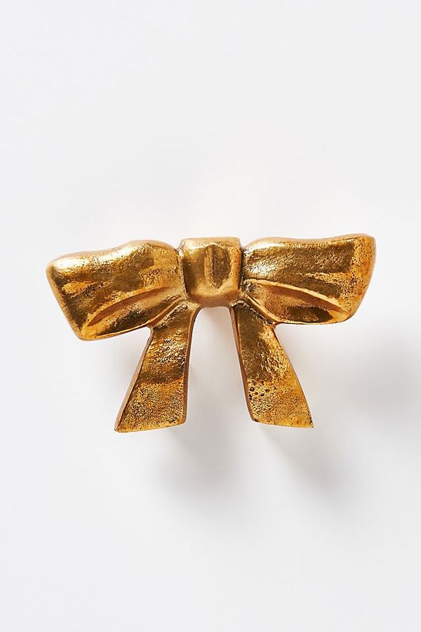 Beau Bow Knob added by Bonnie Whitfield