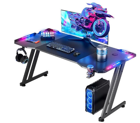 desk added by Starae Gonzalez