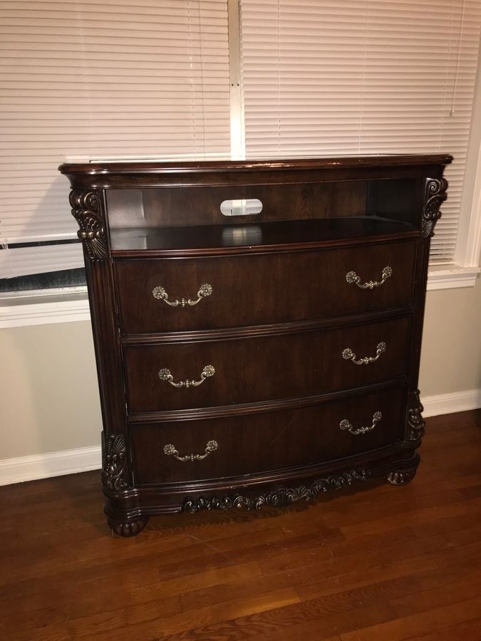 Adora 6 - Drawer Dresser added by Charlotte Stewart