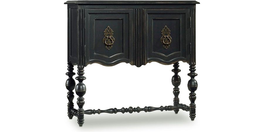 Hooker Furniture Living Room Chest 500-50-904 added by Kelly Calvert