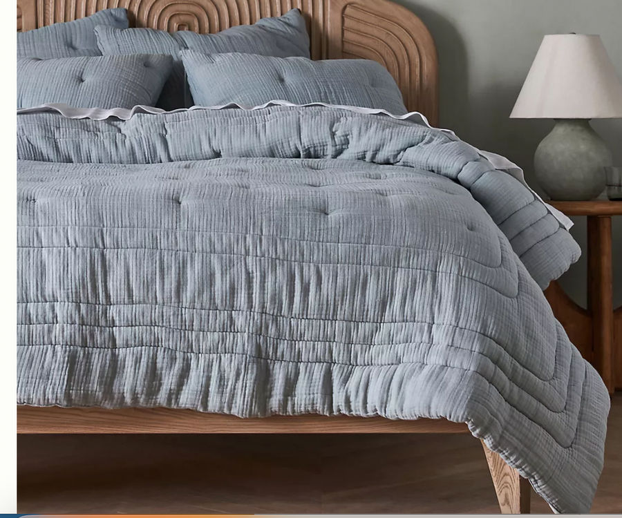 Elysian Cross-Dyed Gauze Quilt​ added by Shayna Hunt-Colon