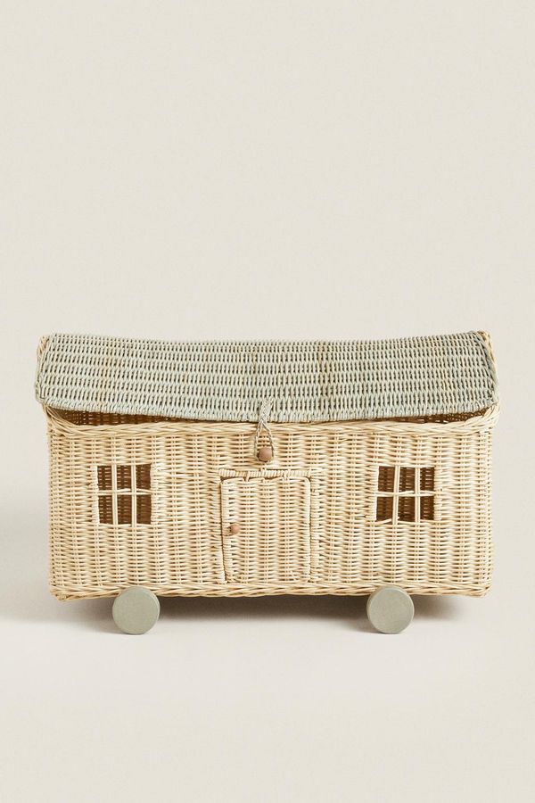 CHILDREN’S LARGE HOUSE BASKET added by Serena Finnerty