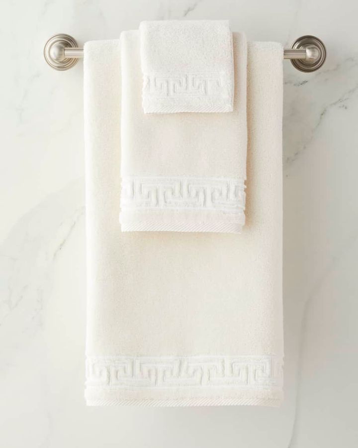 Matouk Adelphi Hand Towel added by HELEN SALGADO