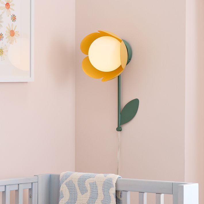 Flower Sconce (18") added by Stephanie Northrop