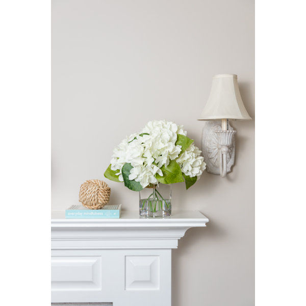 Hydrangea Floral Arrangement in Glass Vase added by Kelsey Kosztowny