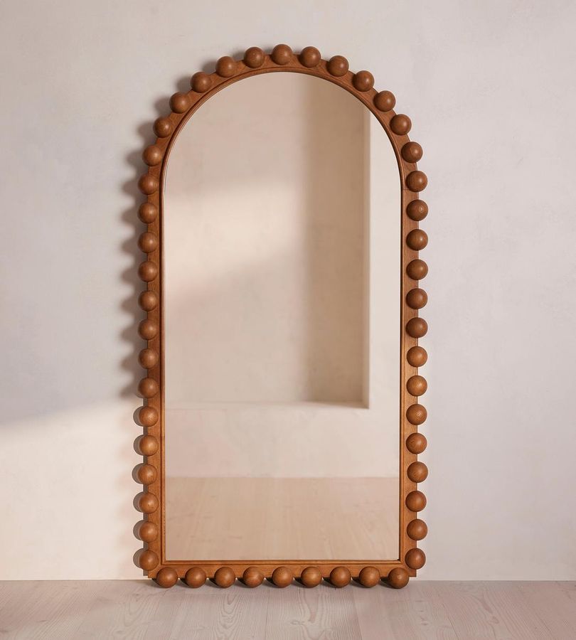 Emilia Mirror, Floor, Mid Tone added by erika grossman