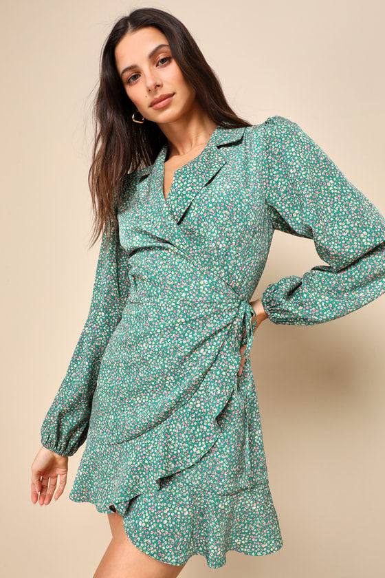 Totally Cute Time Green Floral Collared Wrap Mini Dress added by Ashley Fuchs