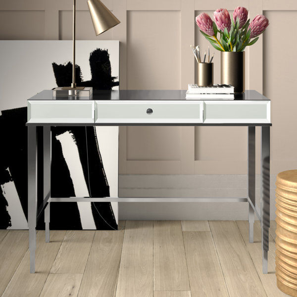 Nyasha Desk added by Carley Chapdelaine
