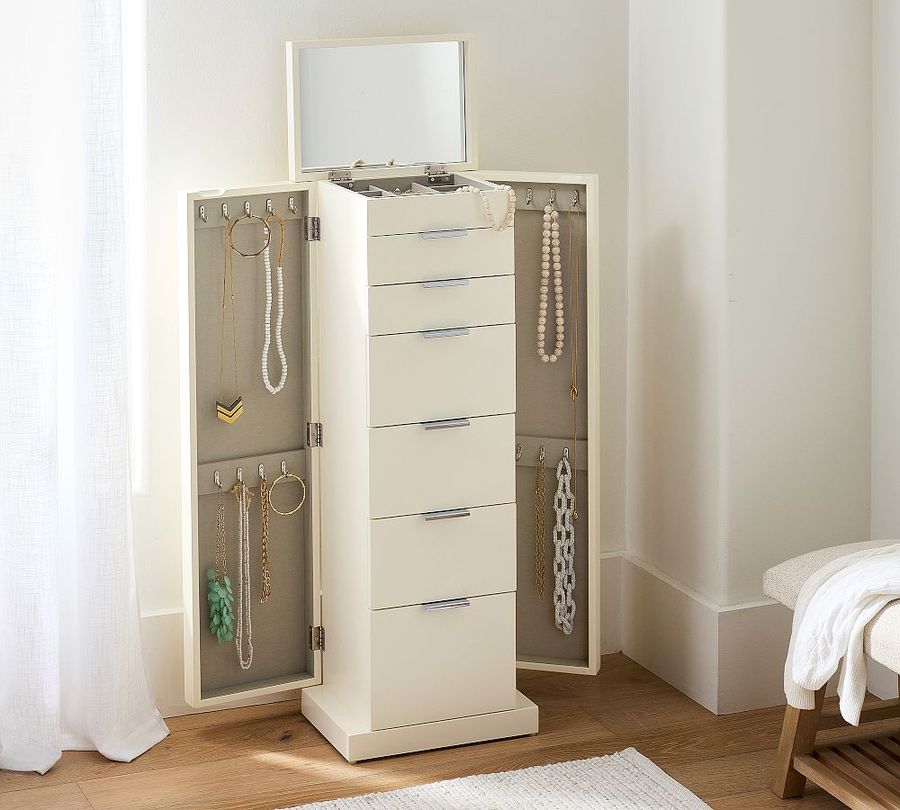 Stella Standing Jewelry Organizer added by Rachel Fedorov