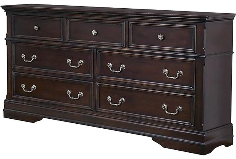 Quinn 7-Drawer Dresser added by Aly Pesch