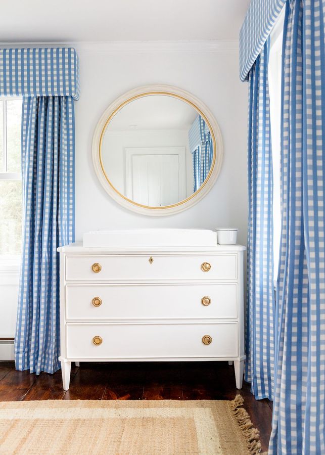 Vintage Trove Bachelors Chest added by Sarah Harvey