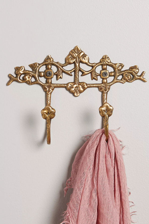 Clover hooks added by Danyale McCurdy-McKinnon, PhD