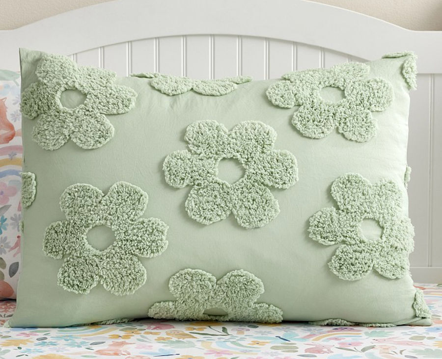 Textured Daisy Jacquard Duvet Cover & Shams added by Kate Seymour
