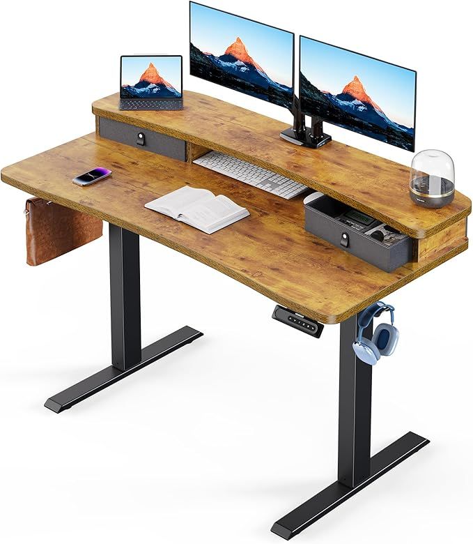 desk   added by sallie tyler
