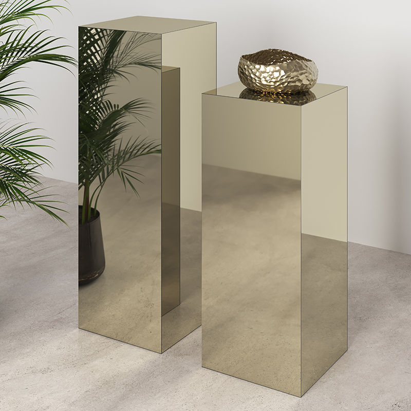 Bronze Mirrored Pedestal added by HELEN SALGADO