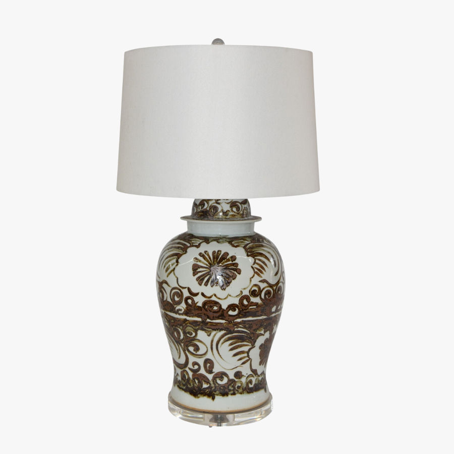 Brown Silla Flower Lamp added by Annie Ehrmann