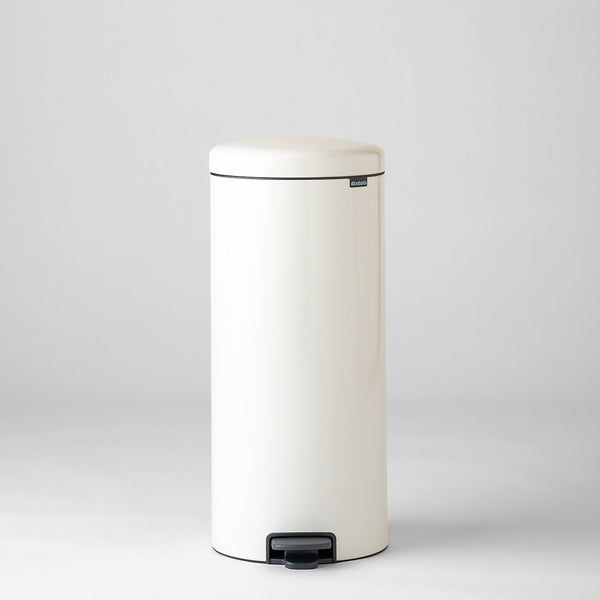 Metal Step Can - 8 Gallon added by Spoak 
