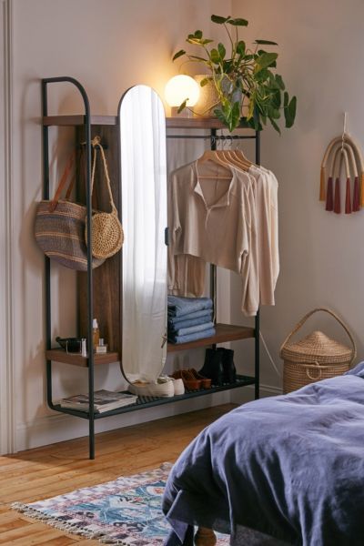 Wall-Mounted Wardrobe added by Andrea Samano