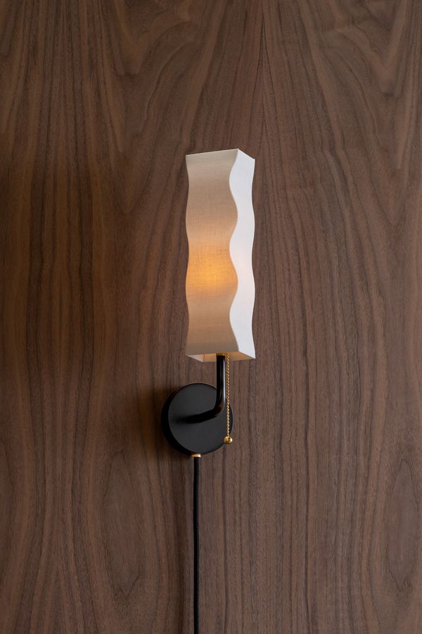 Wavy Column Sconce - Wired added by Spoak 