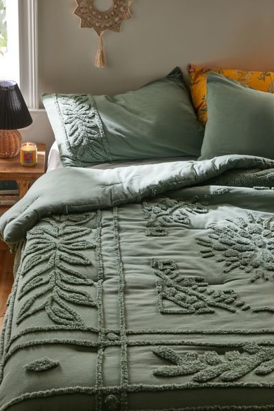 Jackie Tufted Comforter added by Caitie Haverlock