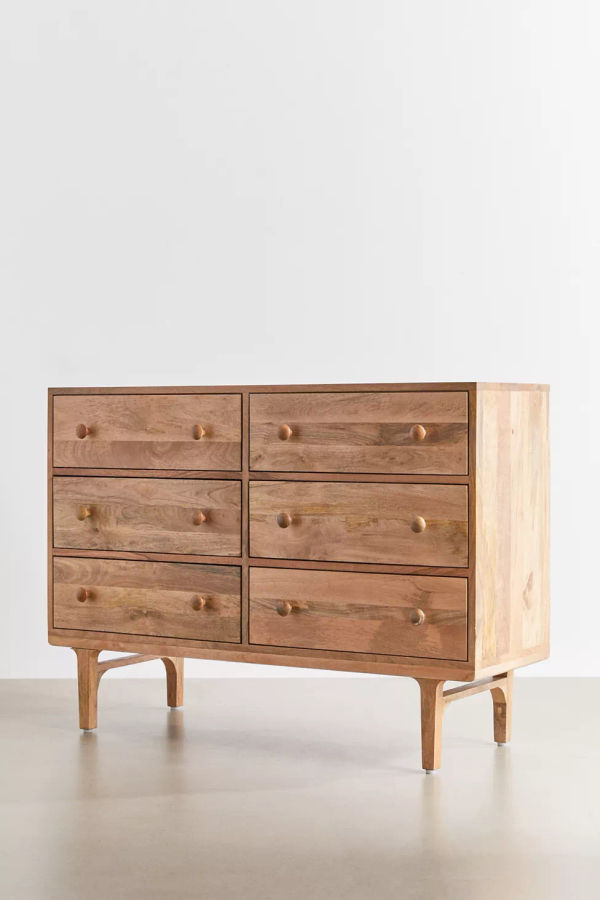 dresser added by Francesca Pasquali