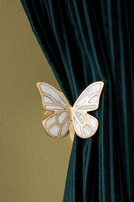 Delia Mother-of-Pearl Tieback added by Bethesda Home Stylist