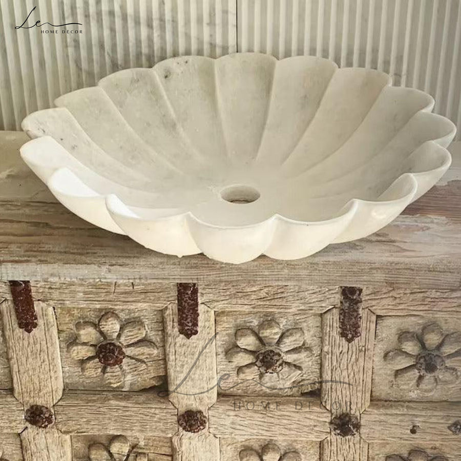 The Scallop Marble Wash Basin added by Daniela Flores