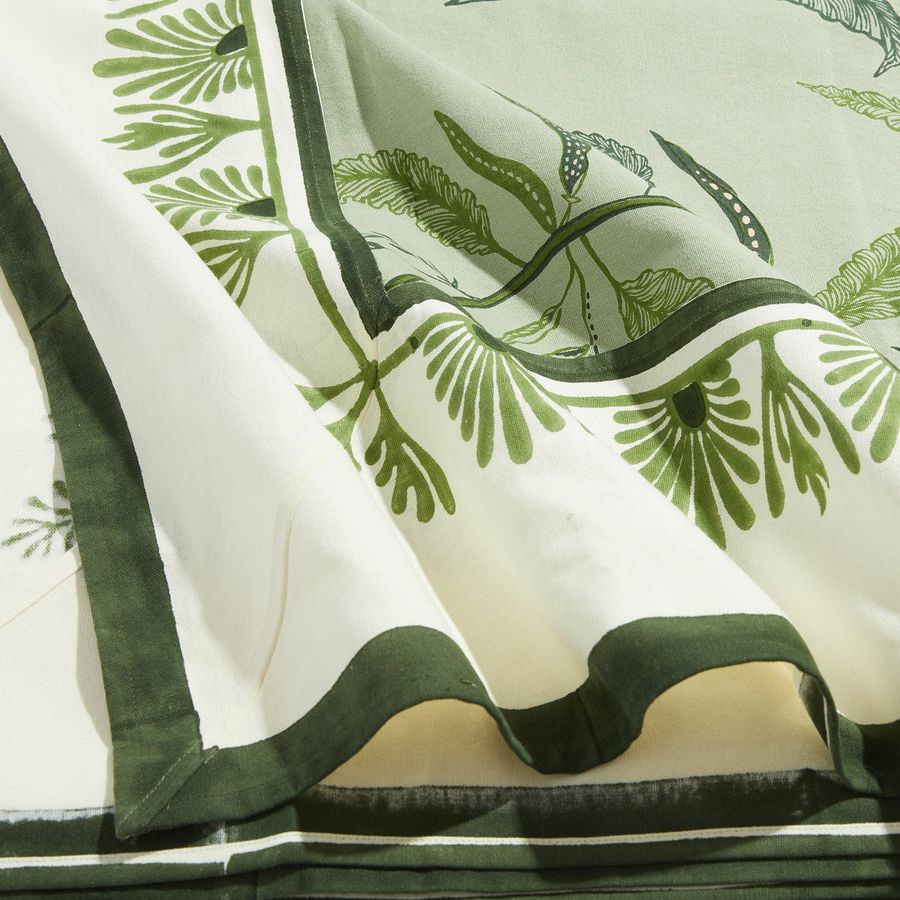 TUILERIES EVERGREEN TABLECLOTH added by Serena Finnerty