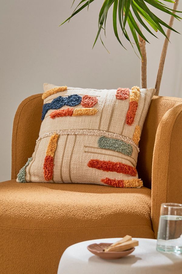 Quinton Tufted Throw Pillow added by Spoak Member