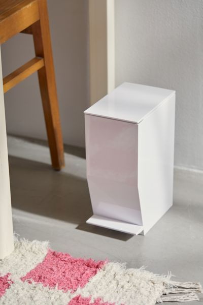 Mini Step Waste Bin added by Katelyn Williams