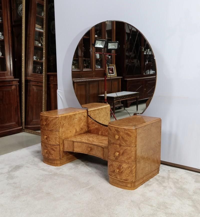 Art Deco Dressing Table in Wood added by Lia Khan